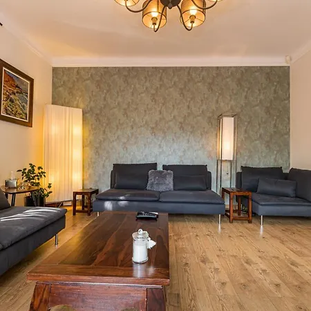 Alone Villa