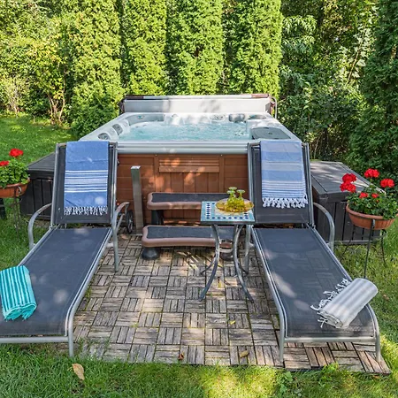 Alone Villa